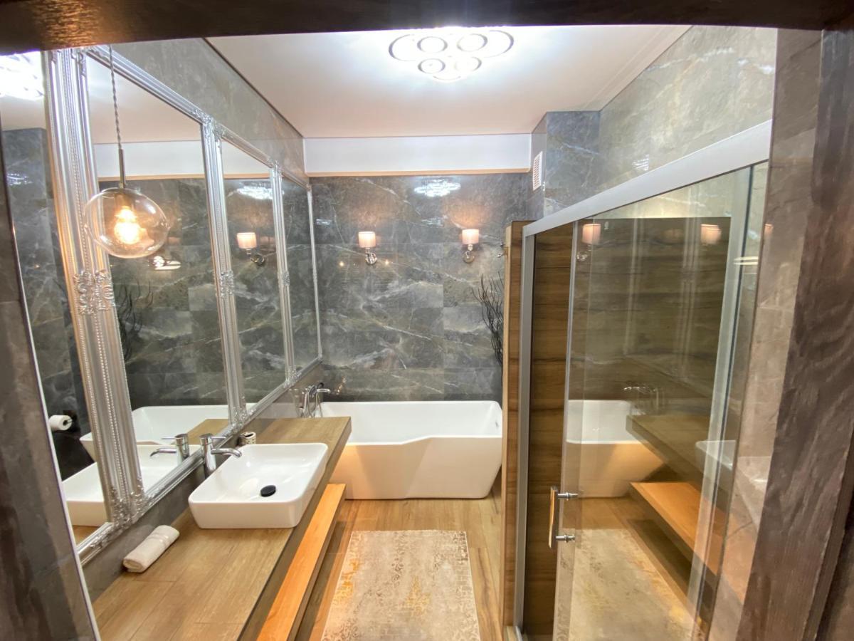Rentnow Modern Lux Apartment In Centre Kisinyov Kültér fotó