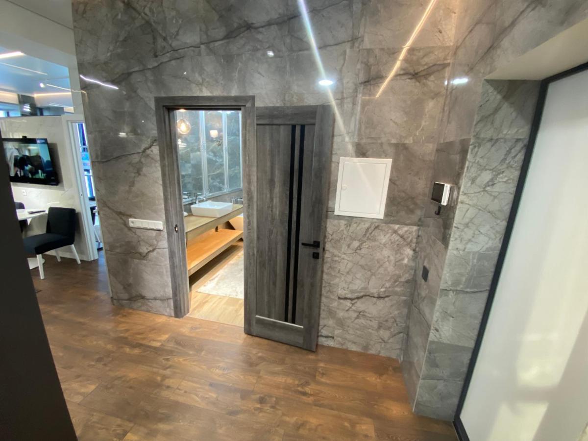 Rentnow Modern Lux Apartment In Centre Kisinyov Kültér fotó