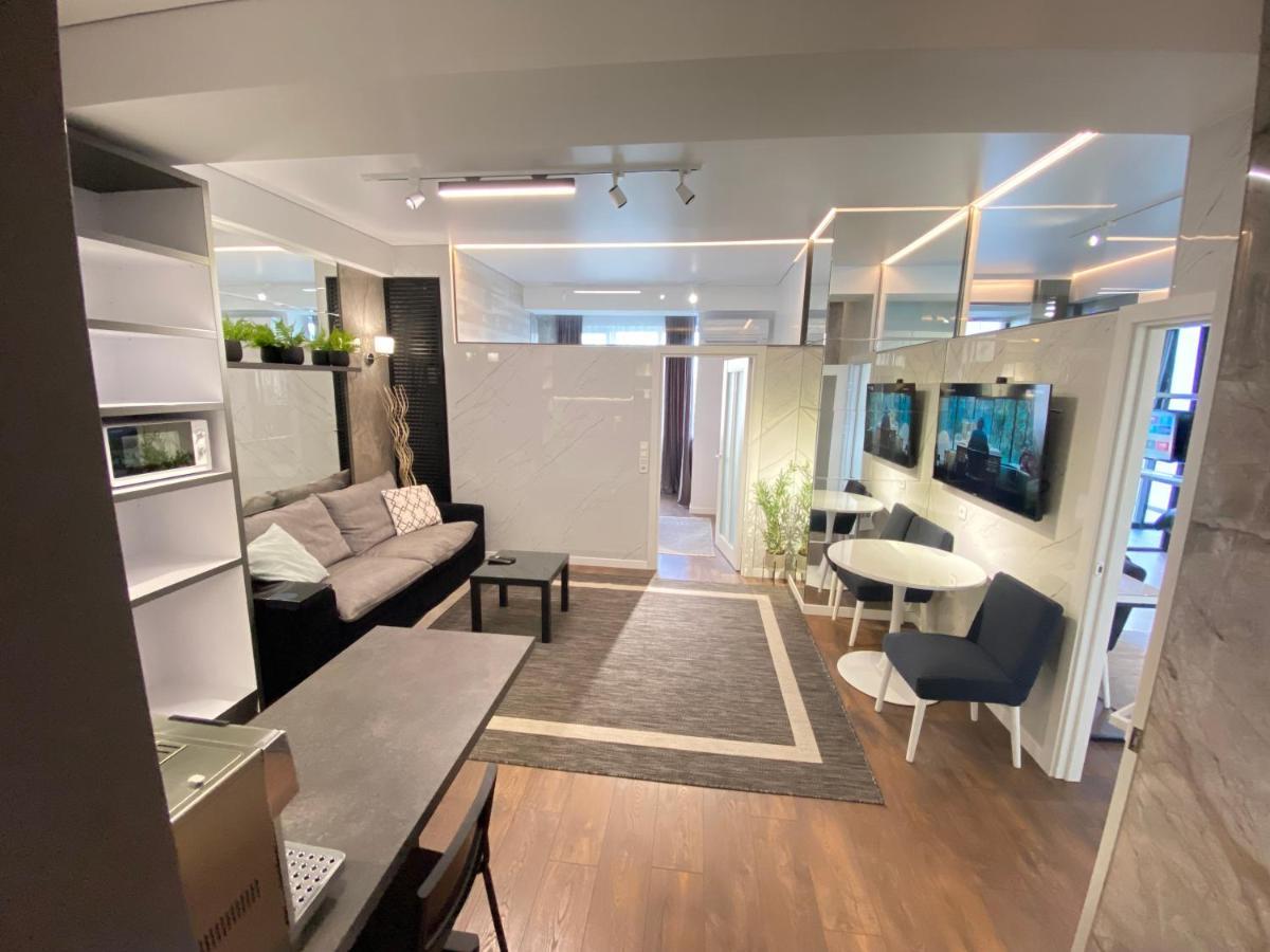 Rentnow Modern Lux Apartment In Centre Kisinyov Kültér fotó