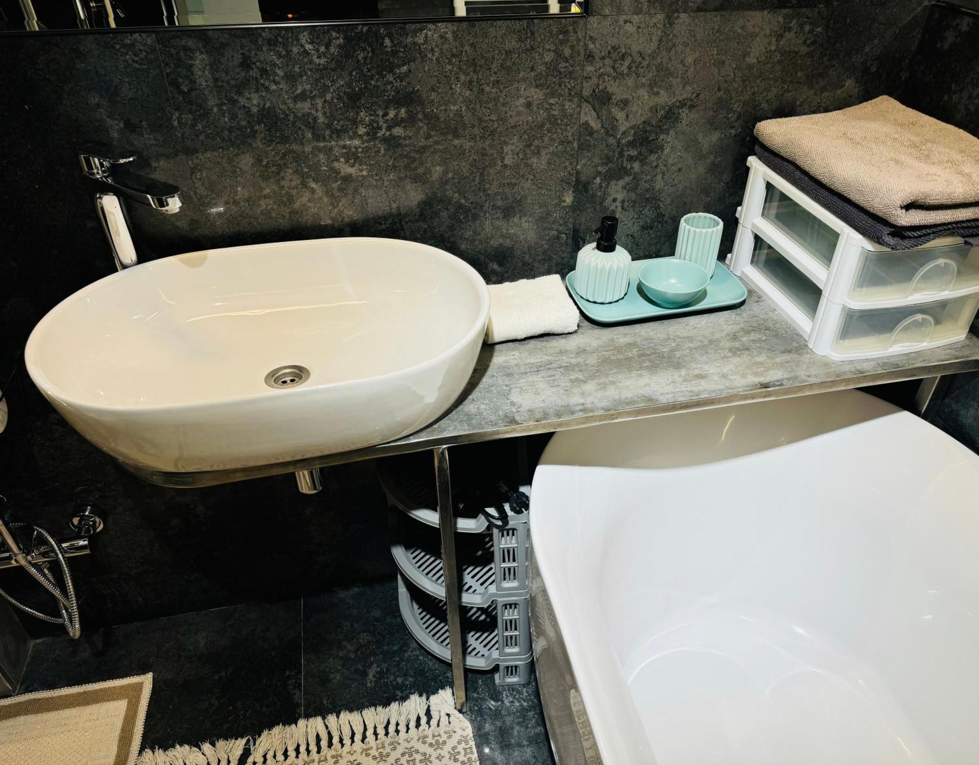 Rentnow Modern Lux Apartment In Centre Kisinyov Kültér fotó