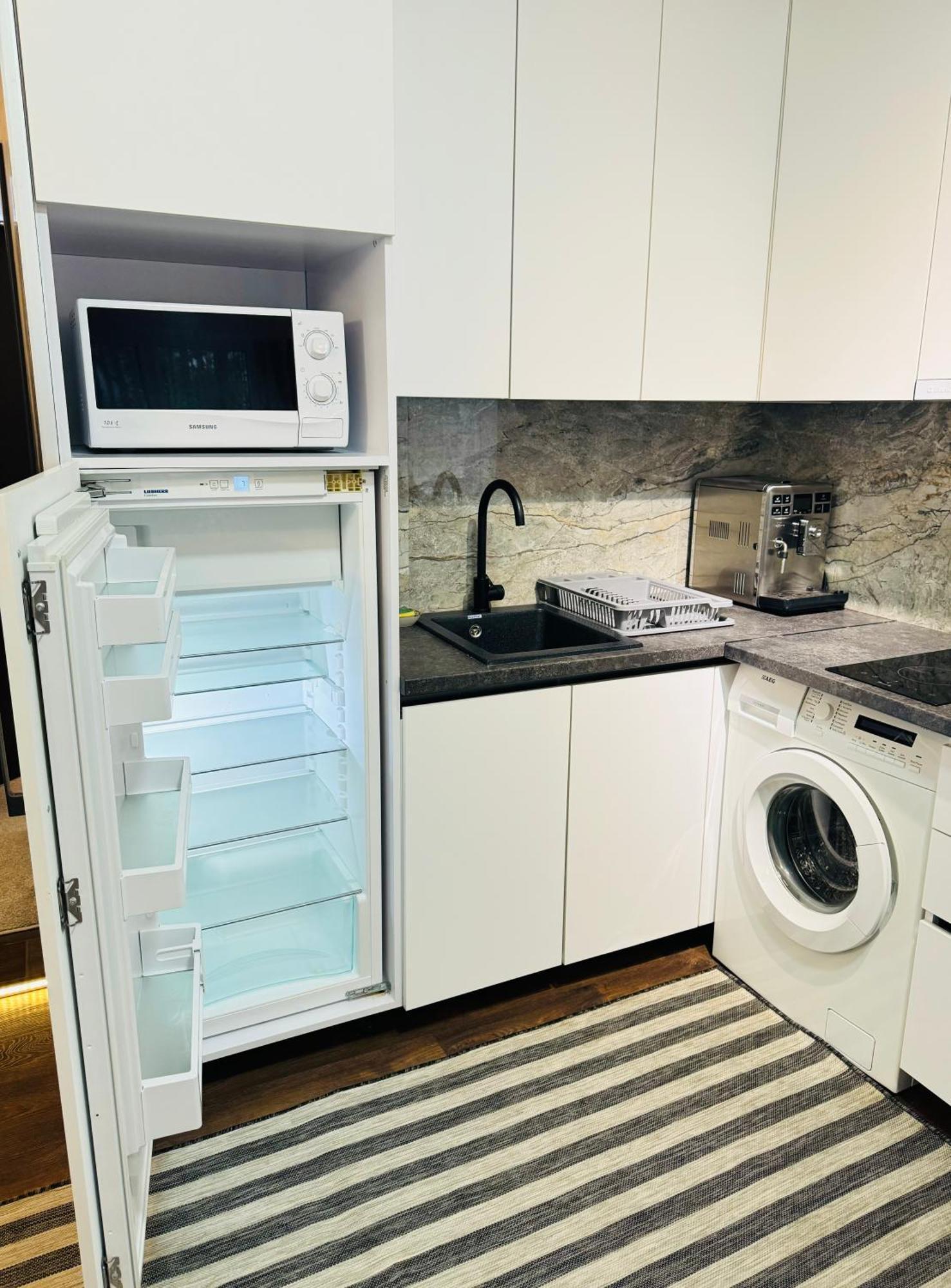 Rentnow Modern Lux Apartment In Centre Kisinyov Kültér fotó